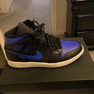 $80 these can be yours my cash app is $datskelly